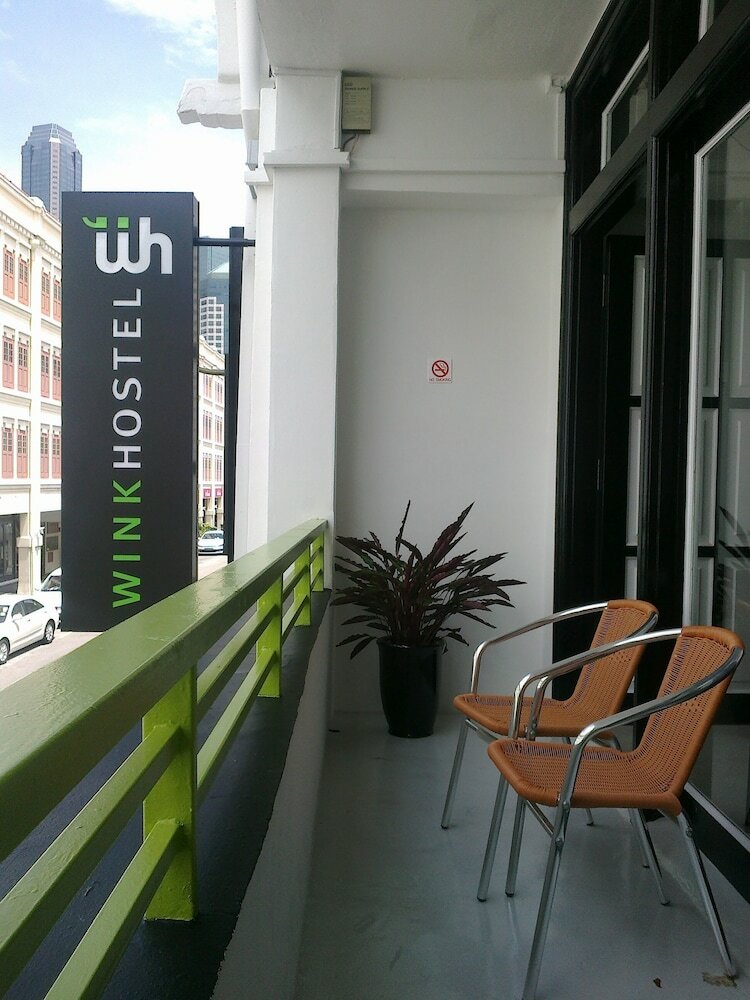 Фото Wink @ Mosque Street