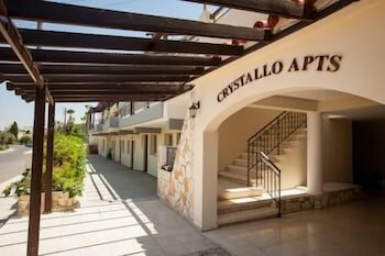 Фото Crystallo Apartments