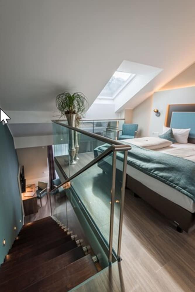 Фото Stadthotel Freiburg