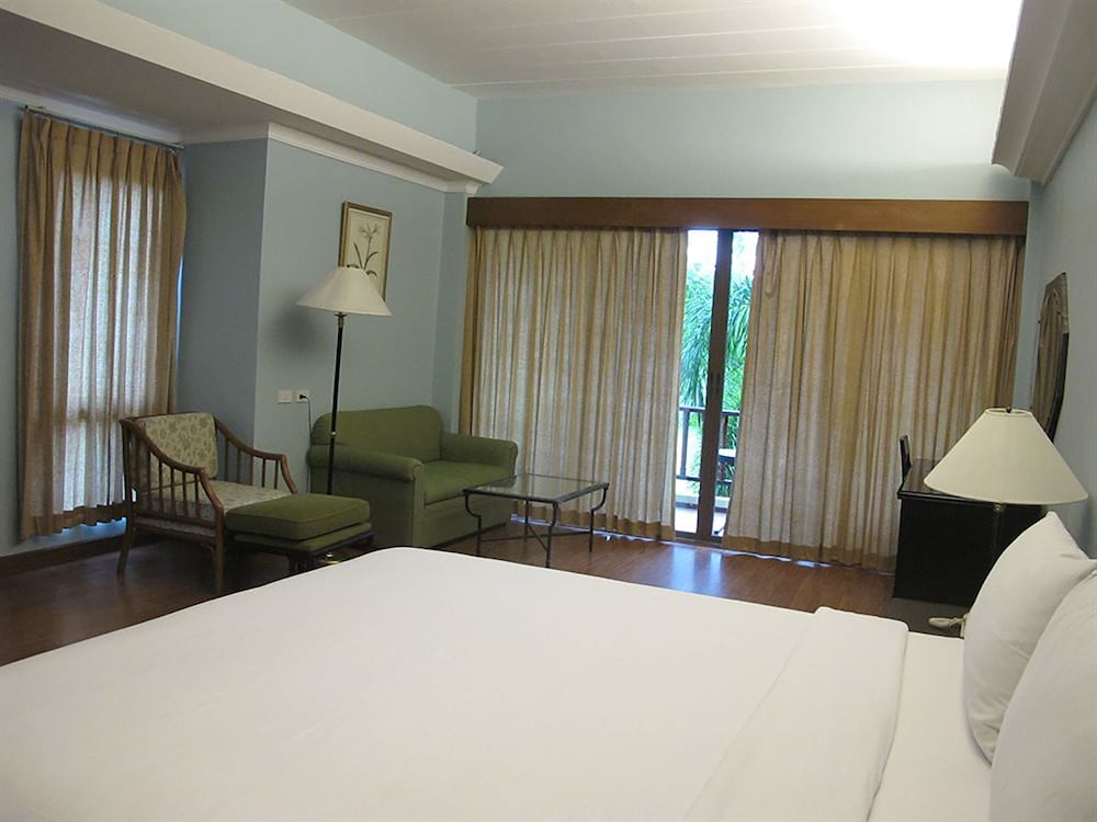 Фото Mae Pim Resort Hotel