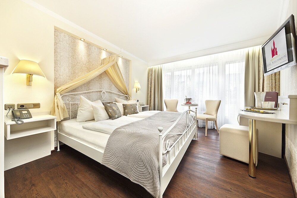 Фото Schlosskrone