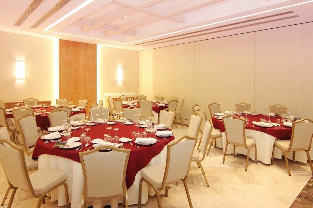 Фото Hotel Casa Consistorial