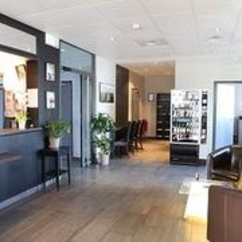 Фото Adonis Paris Sud