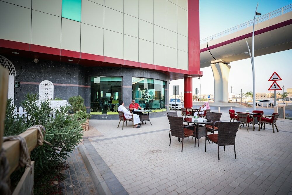 Фото Meral Crown Hotel