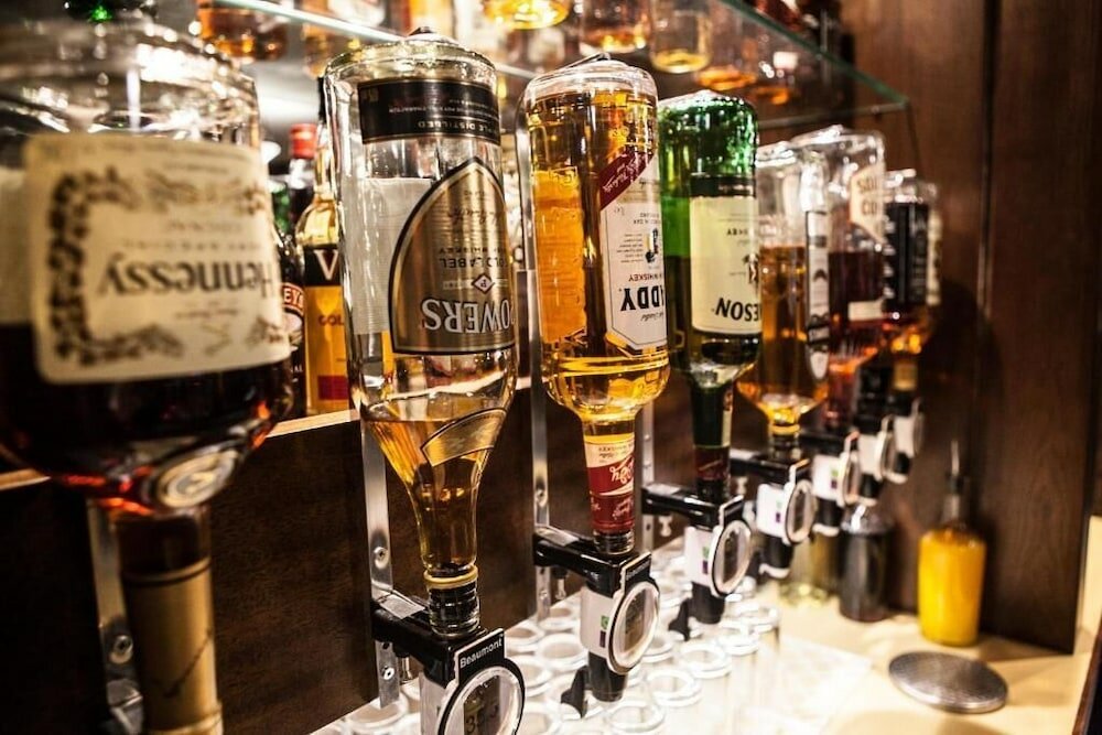 Фото Latterkenny Court Hotel