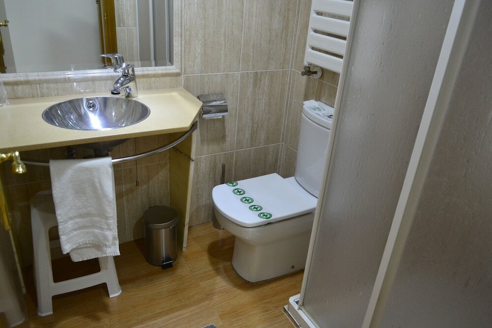 Фото Hotel Alda Centro Oviedo