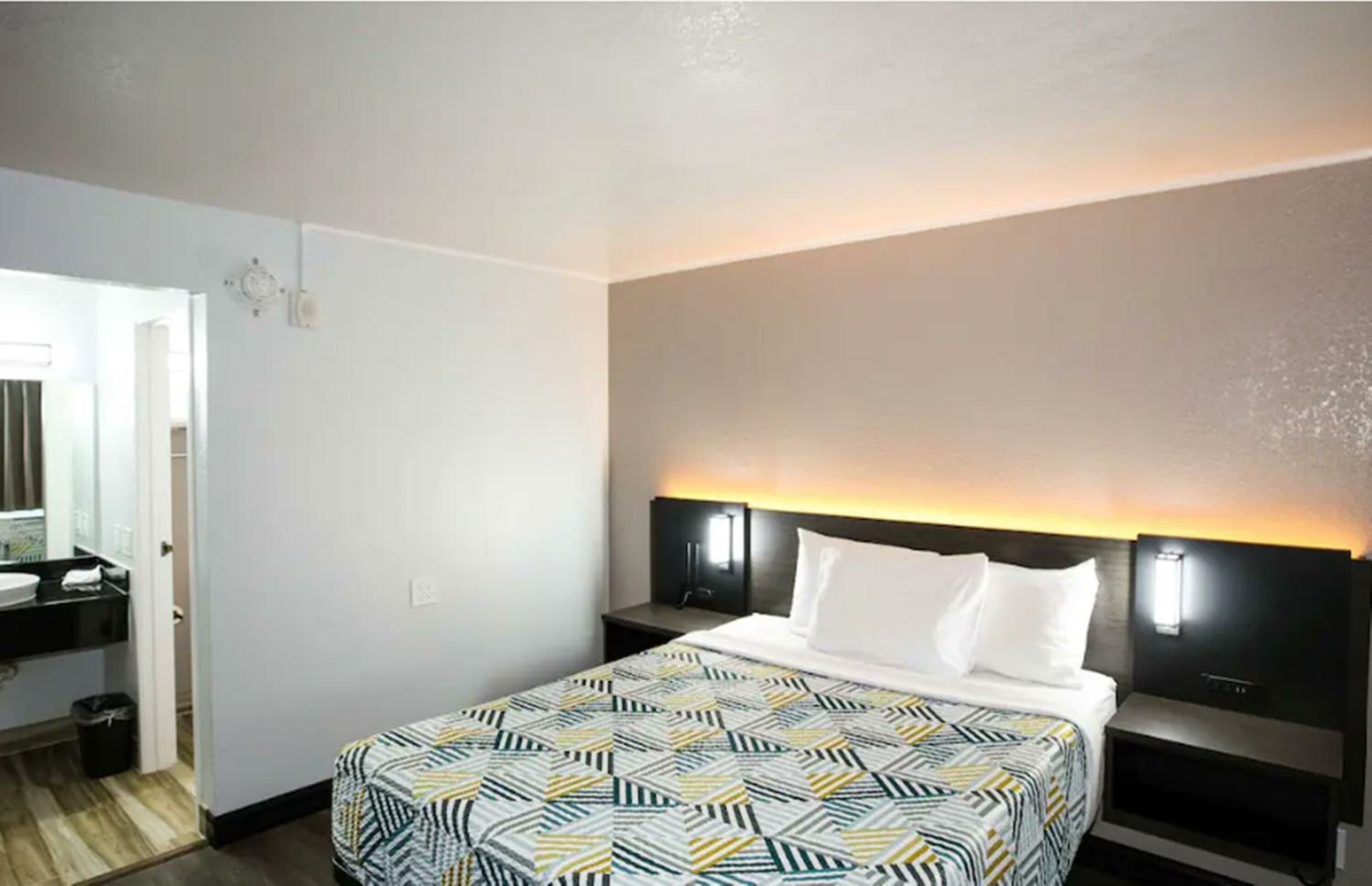 Фото Motel 6 Sacramento, Ca - Central