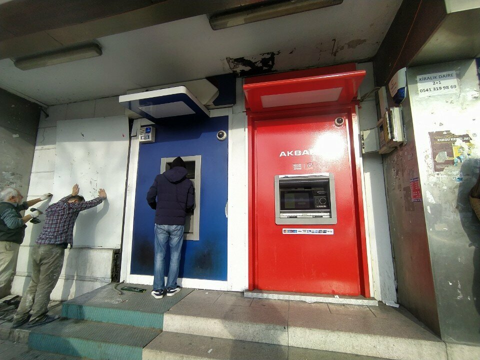 ATM Qnb Bank, Istanbul, photo