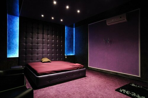 Michurinskda jinsiy aloqa qilishni taklif qilayotgan qizlar