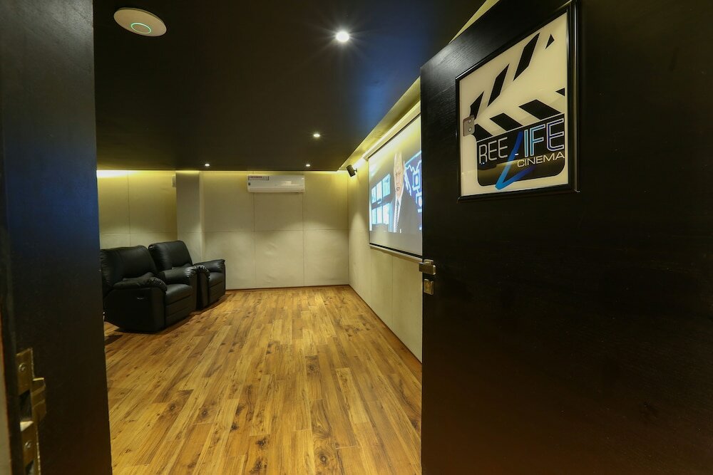 Фото Horton Towers and Cottages