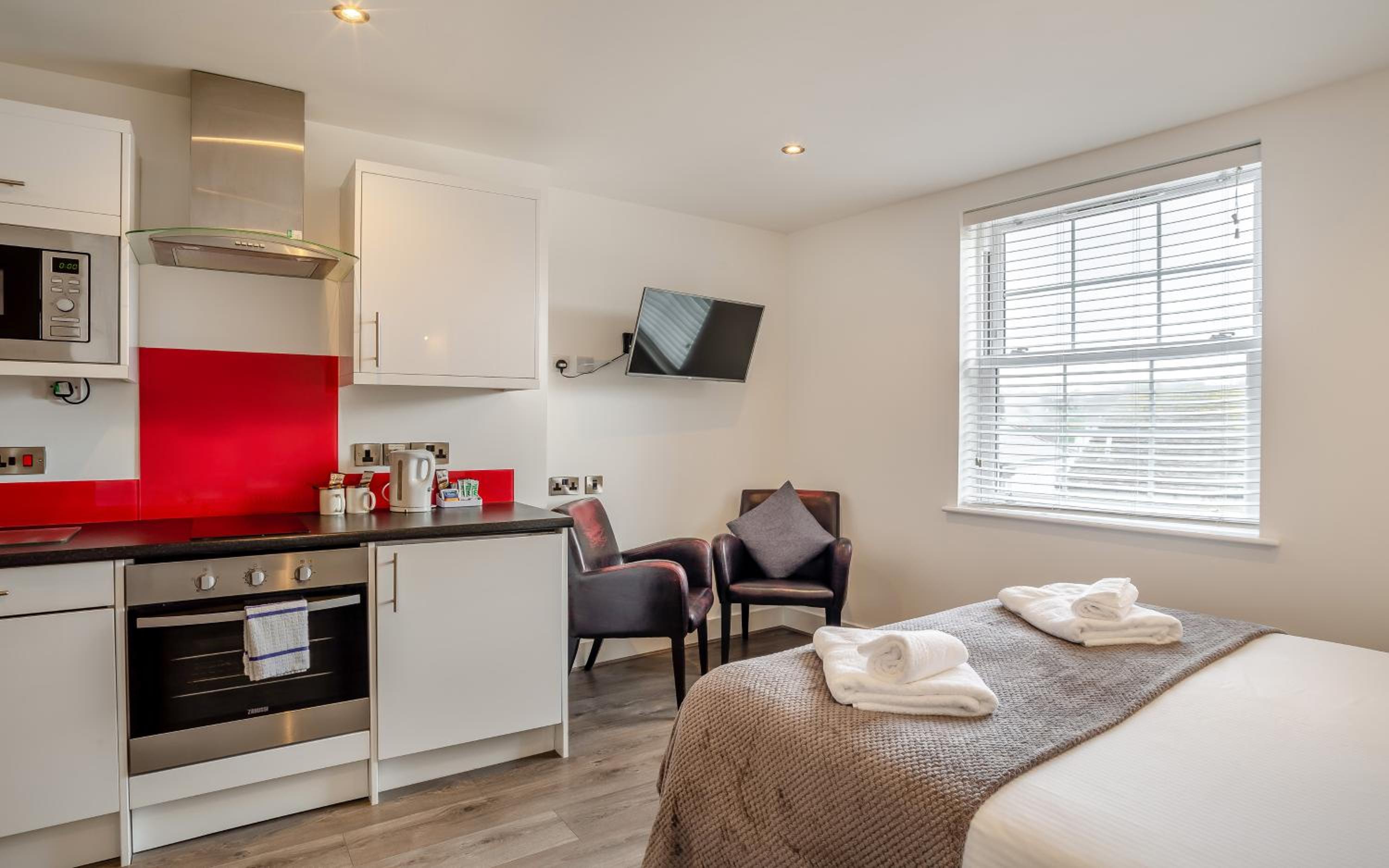 Фото Fox House, Studio Apartments