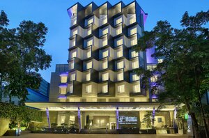 Гостиница Holiday Inn Express Jakarta Wahid Hasyim, an Ihg Hotel