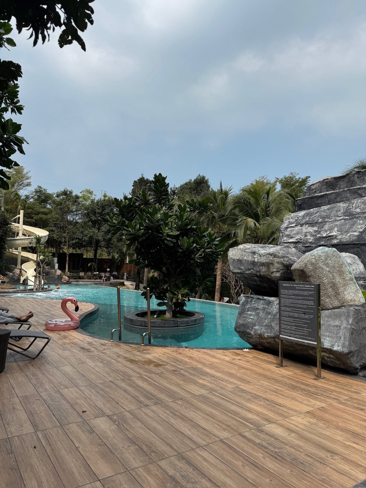 Фото Unixx Pattaya Private Residence and Resort