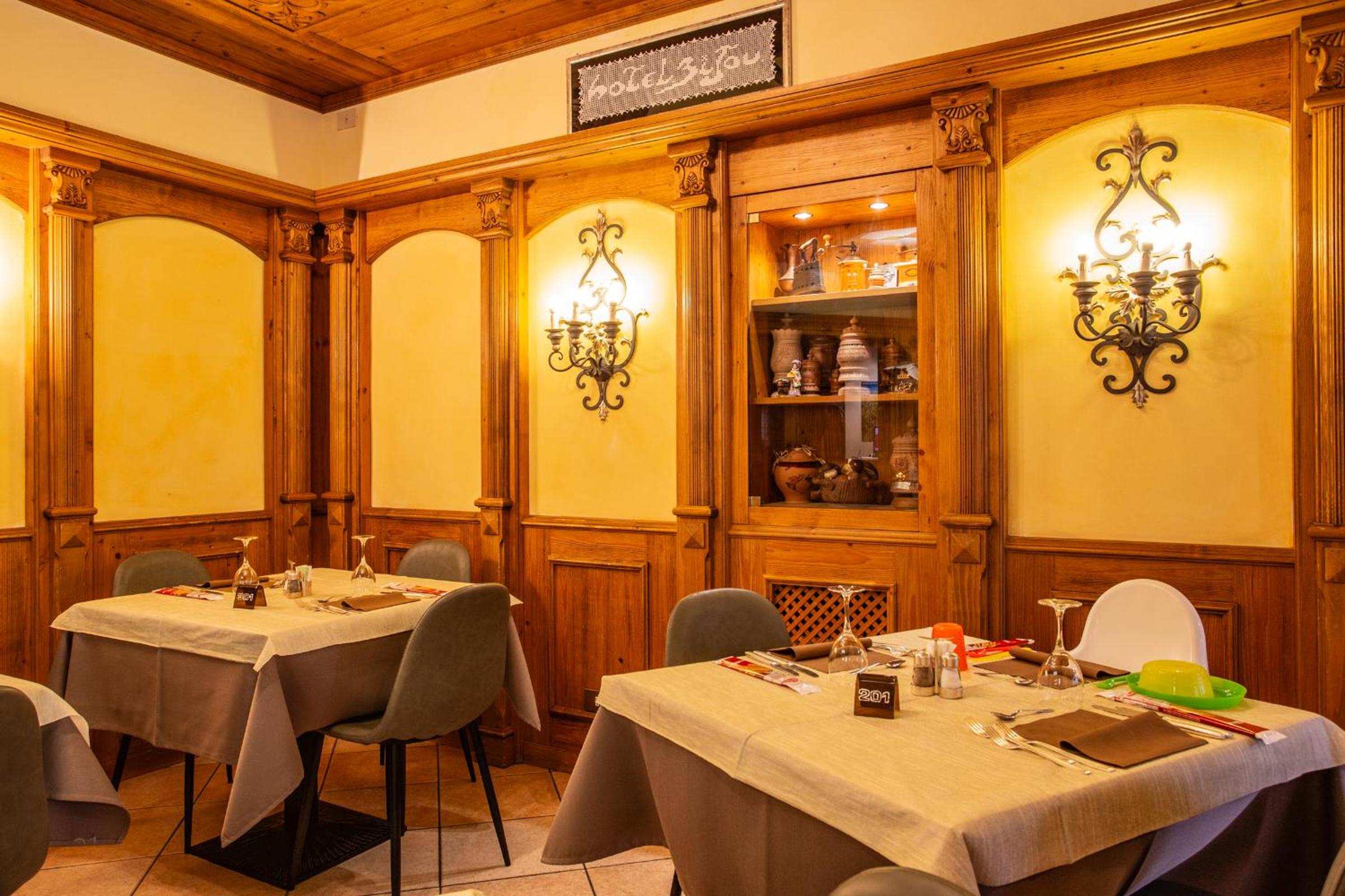 Фото Hotel Bijou