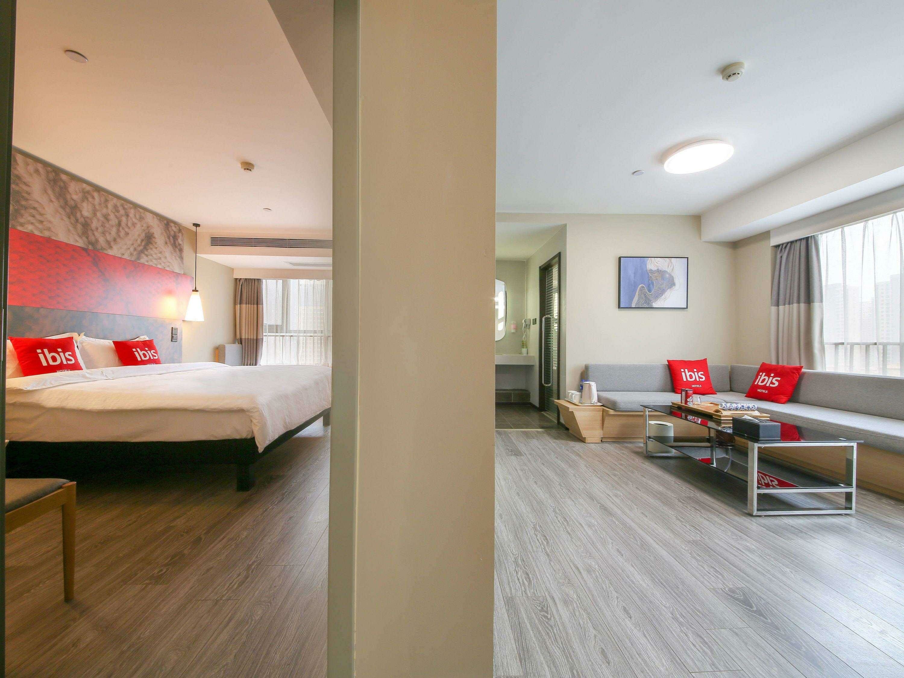 Фото Ibis Xi'an North Train Station