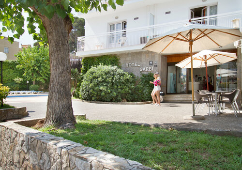 Гостиница Hotel Villa Garbi в Льорет-де-Маре