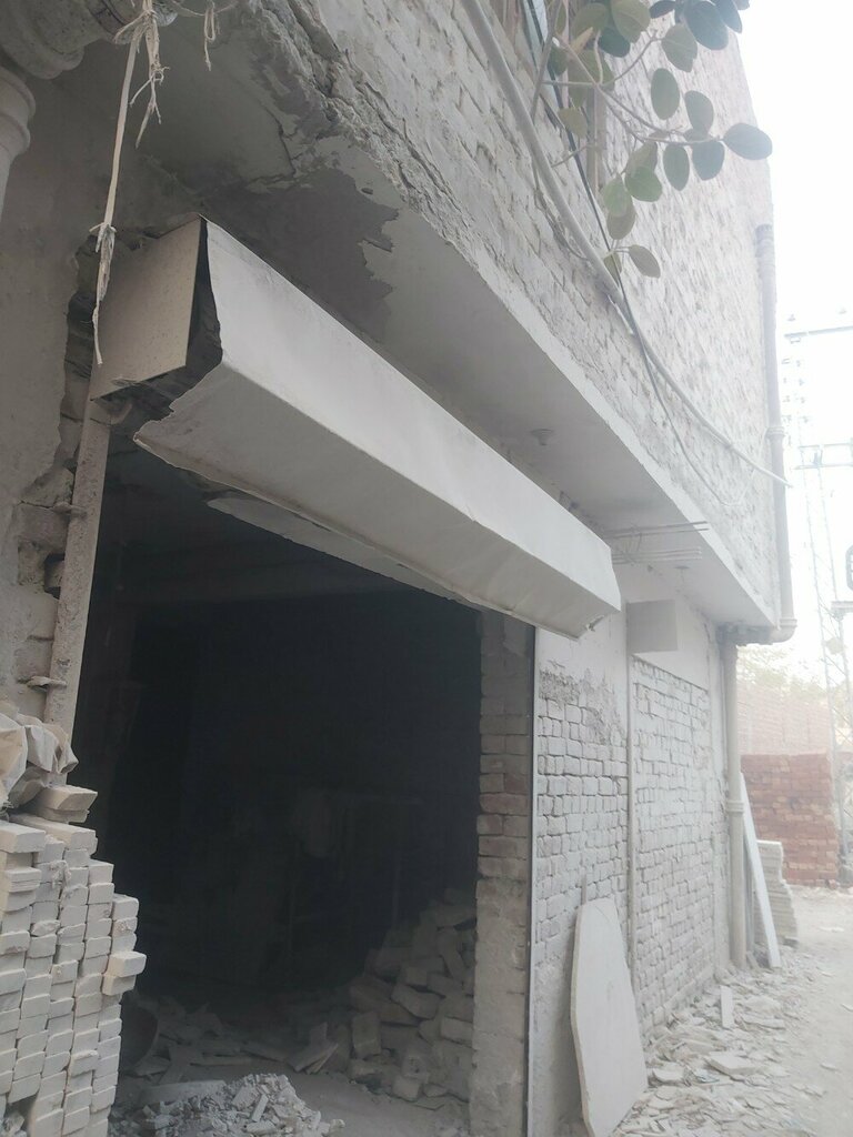 Stone articles and fixtures Noman marble shop, Lahore, photo