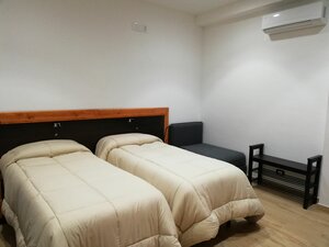 Bed and Breakfast Controtempo (Reggio di Calabria, Via Tommaso Campanella, 10), hotel