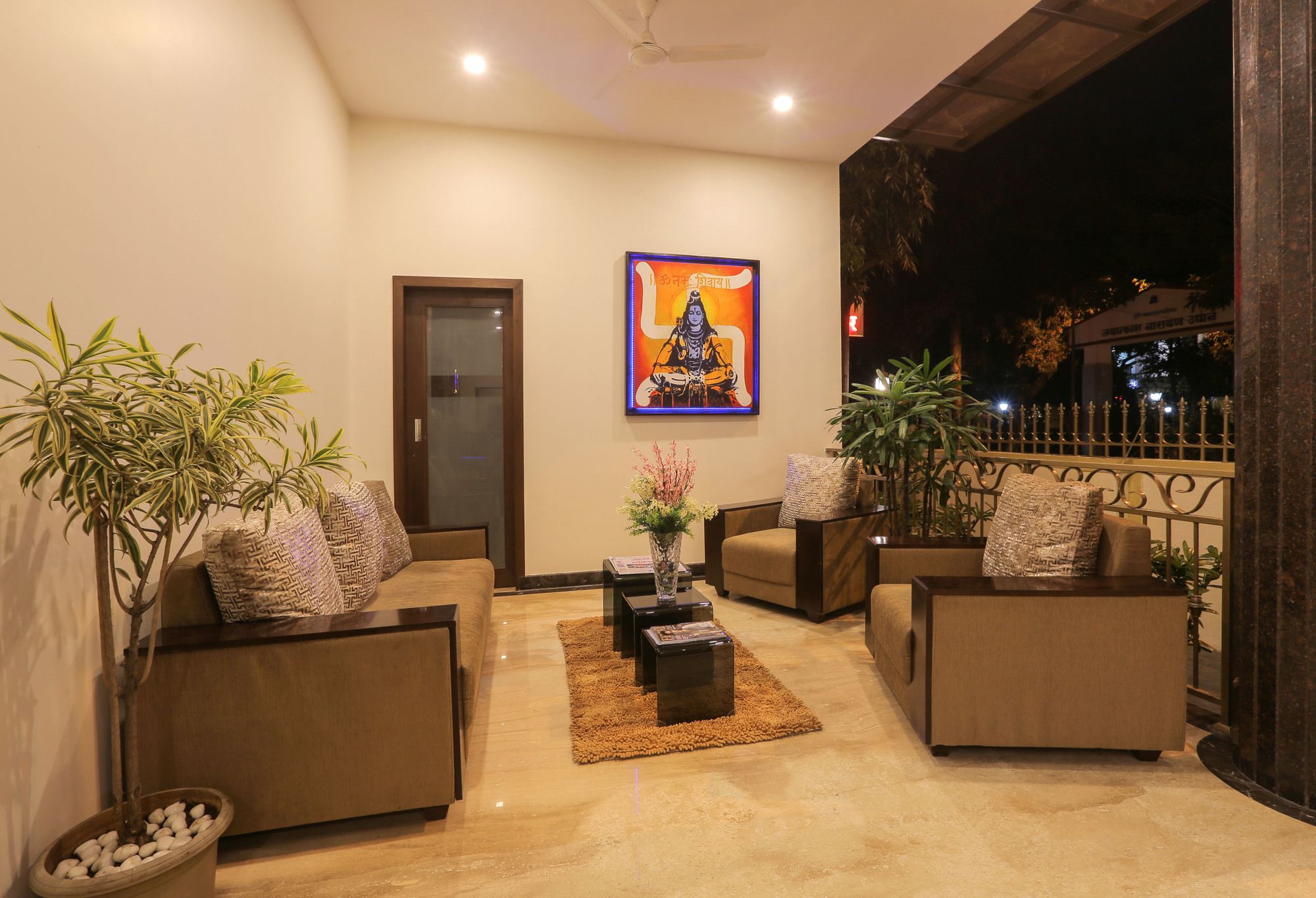 Фото Hotel Samrat