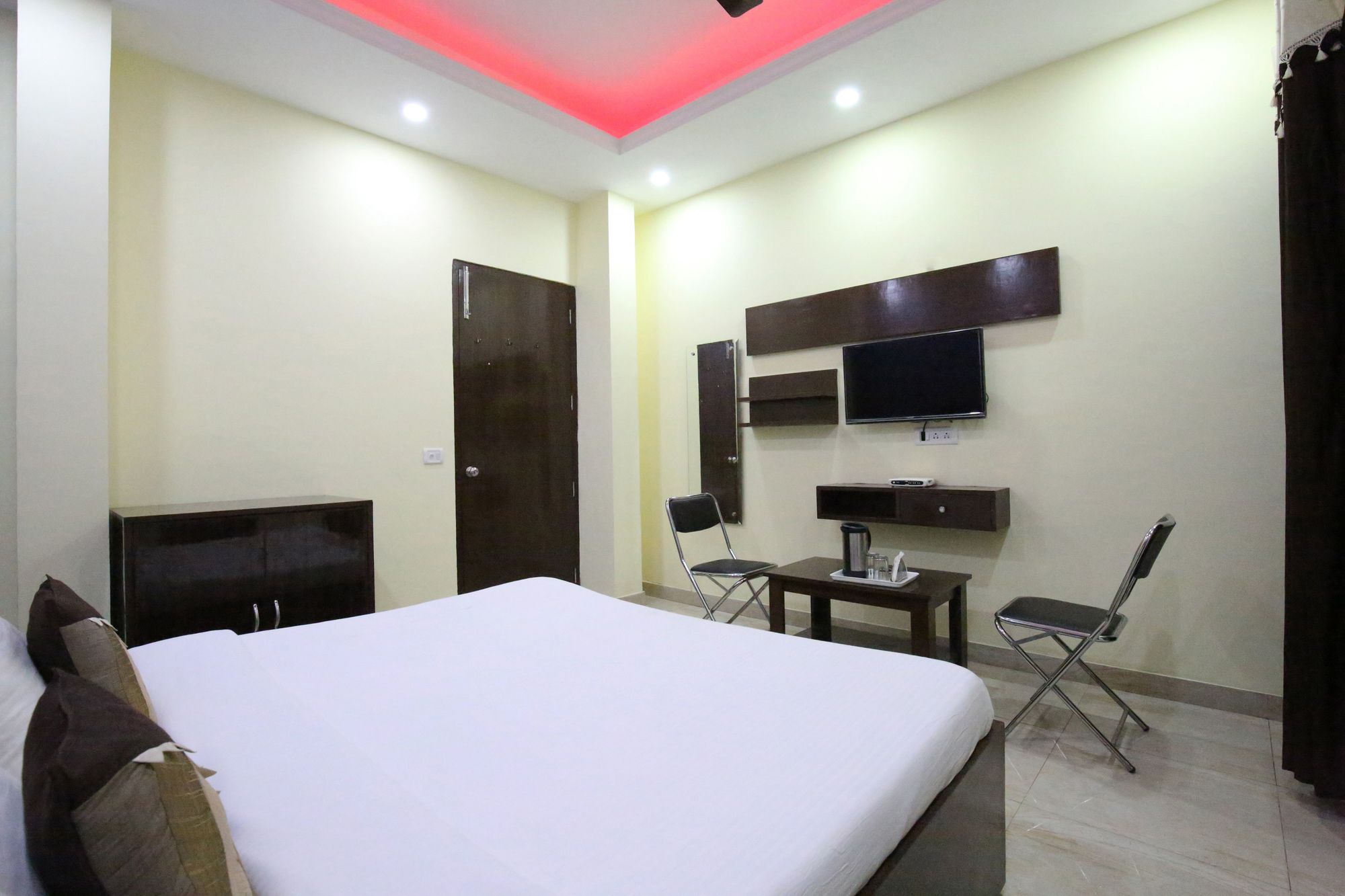 Фото Oyo 7724 Hotel Kohinoor City