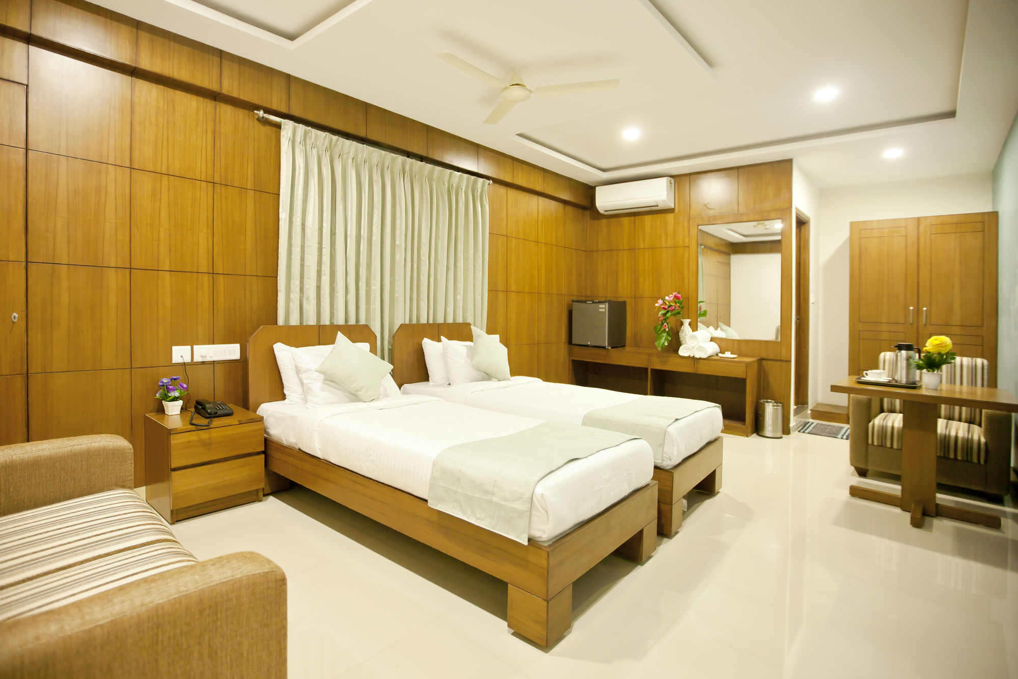 Фото Shoba Residency