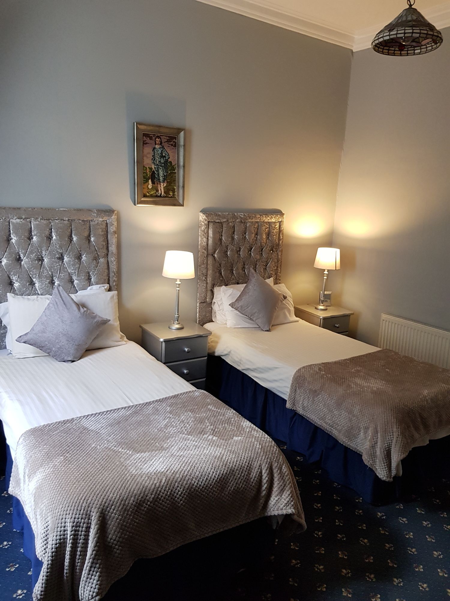 Фото отеля 2