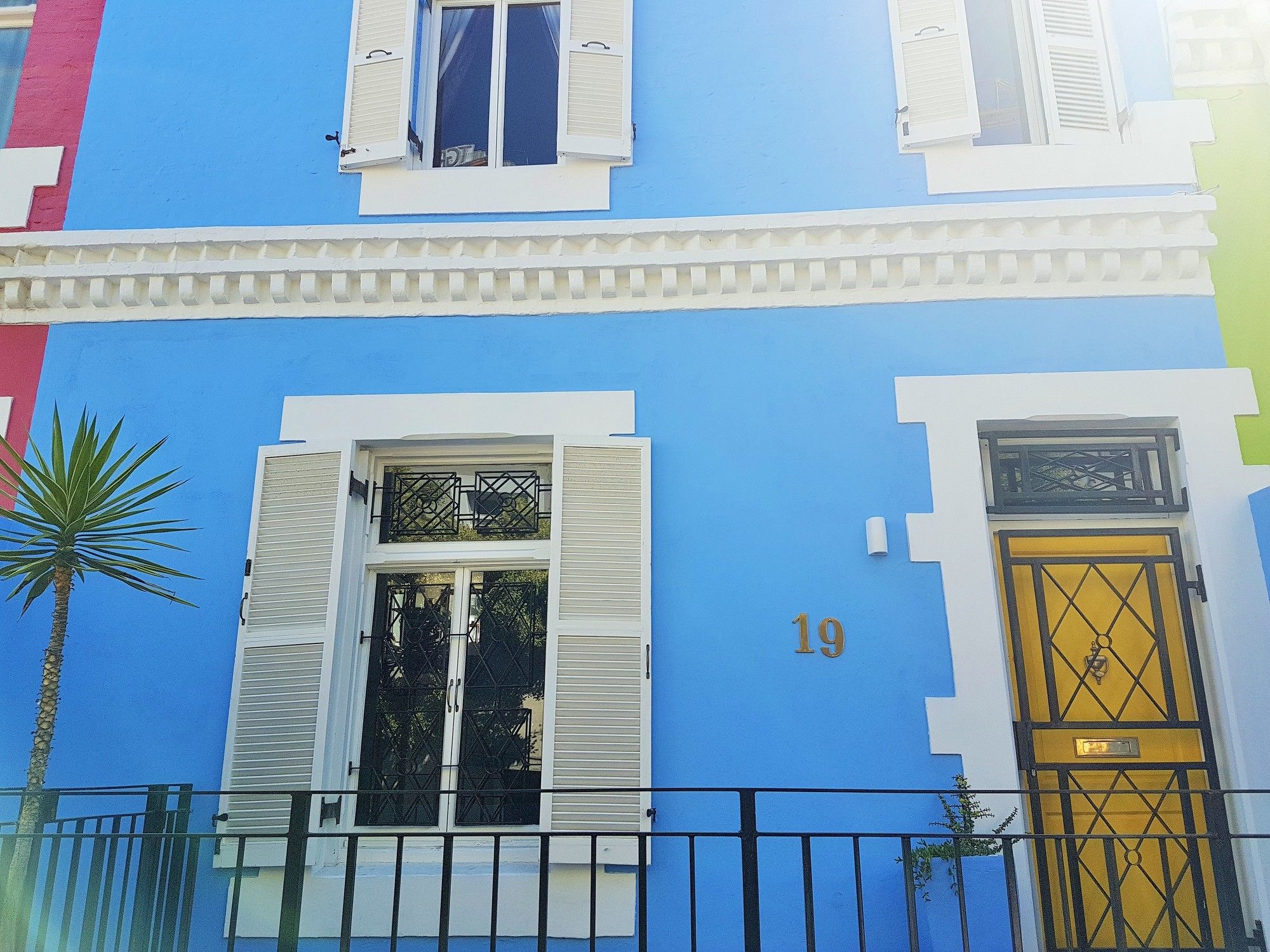 Фото Purple House