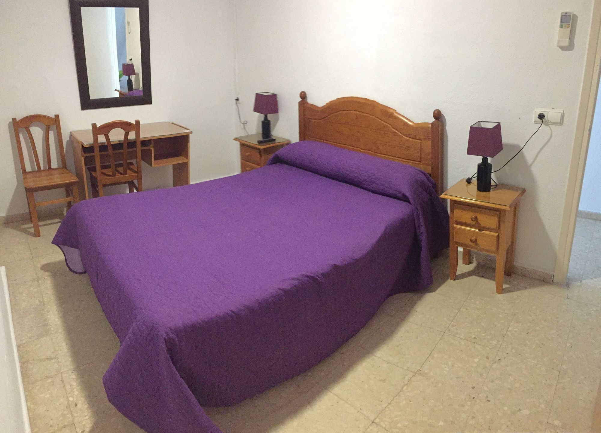 Фото Hostal La Pilarica