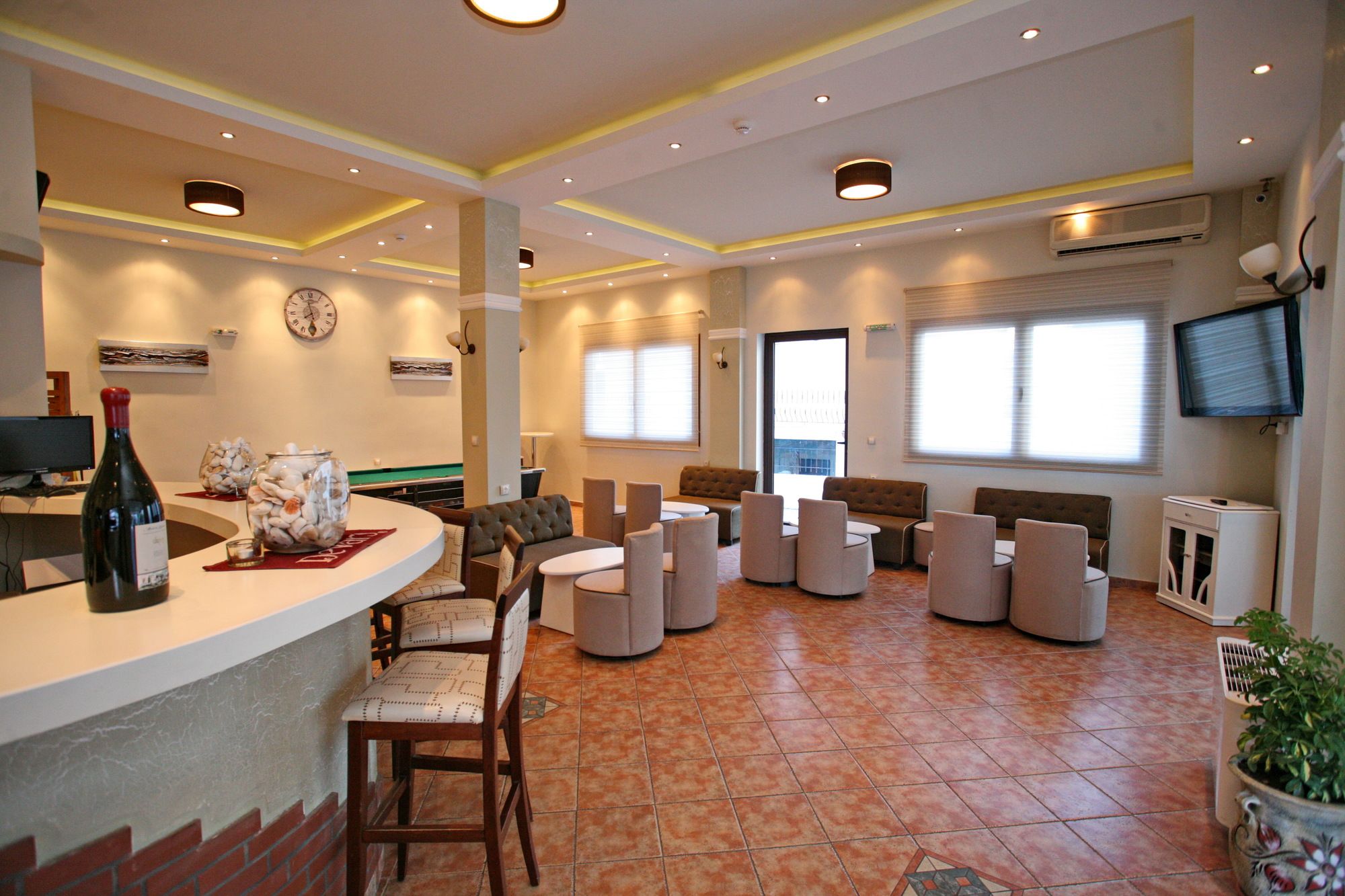 Фото Adonis Luxury Village