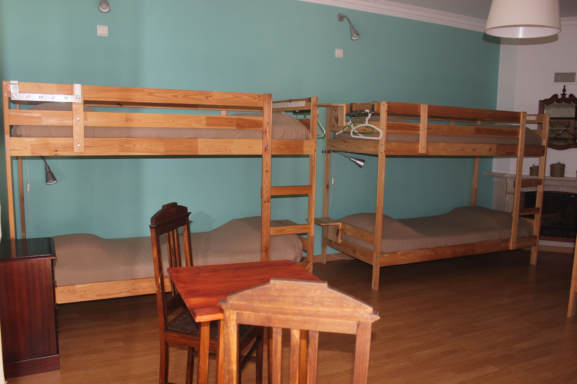 Фото Хостел Ericeira Chill Hill Hostel & Private Rooms