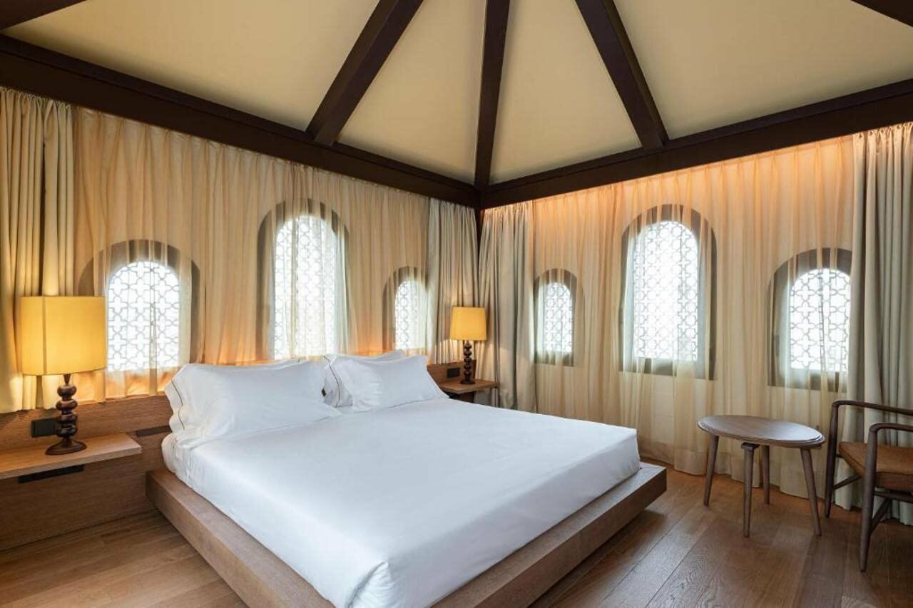 Фото Отель Silken El Pilar Andalucia