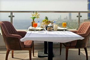 Апартаменты Seafront Luxury Suites