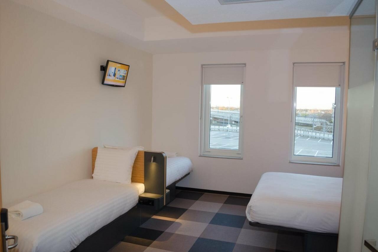 Фото EasyHotel Amsterdam Arena Boulevard