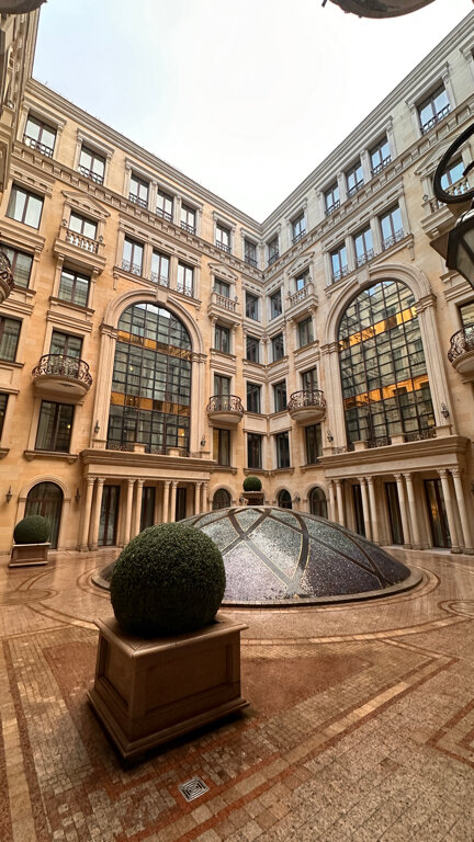 Фото The St. Regis Москва Никольская
