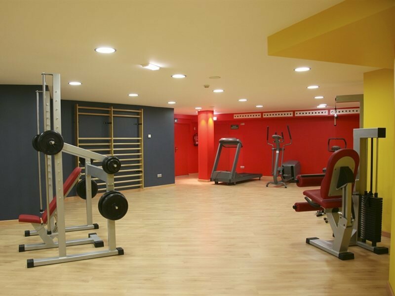 Фото Hotel Silken Ciudad Gijon