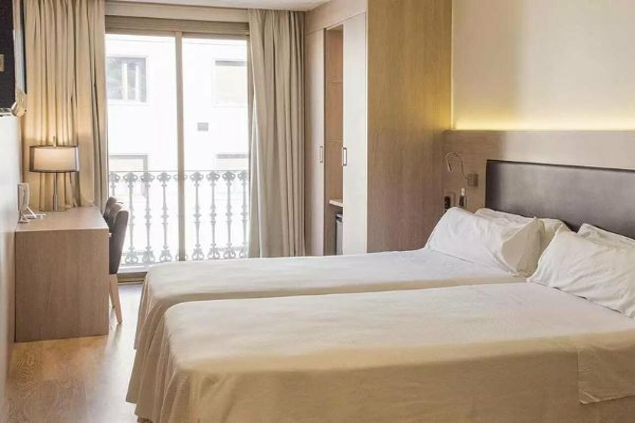 Фото Hotel Lleo