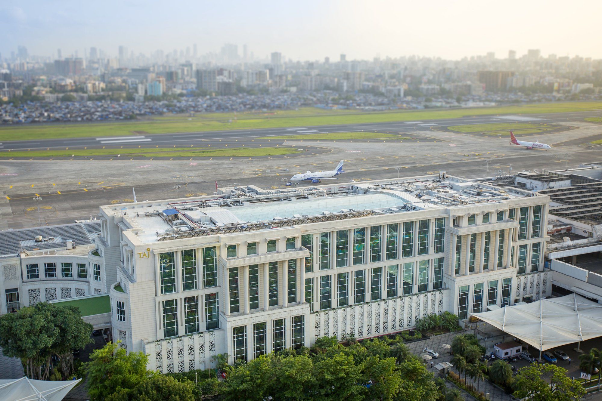 Фото Taj Santacruz