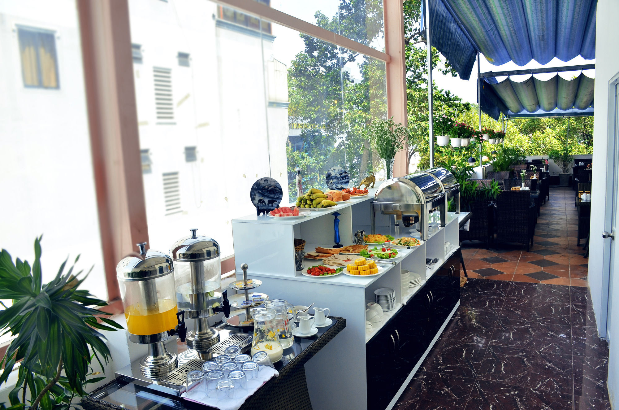 Фото Sense Legend Hotel