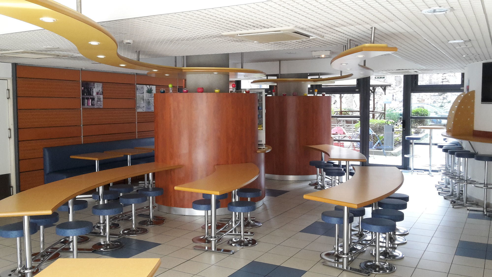 Фото Greet Hotel Paris porte de la Chapelle Aréna