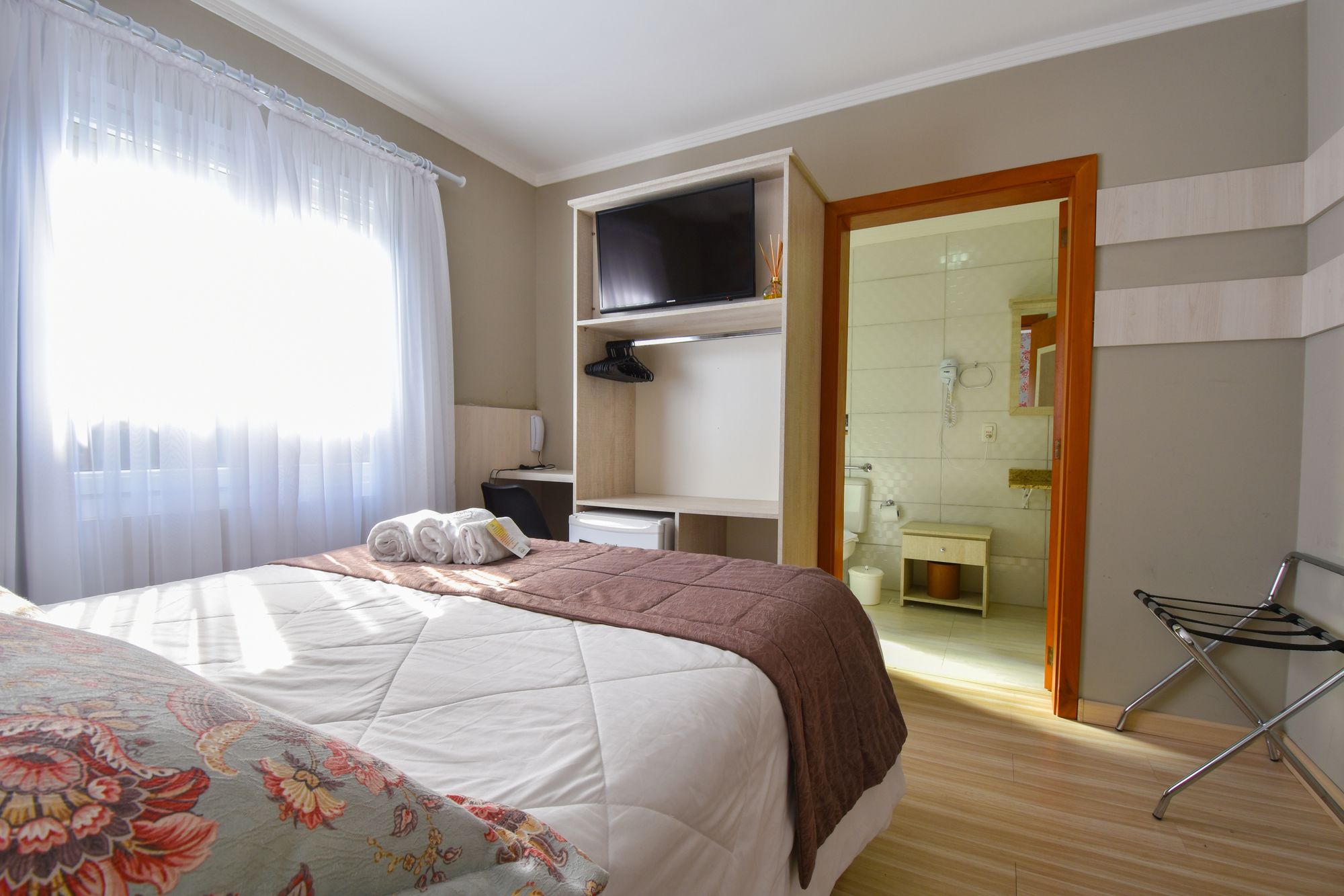 Фото Pousada Viena