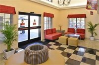 Фото Best Western Plus Raffles Inn & Suites