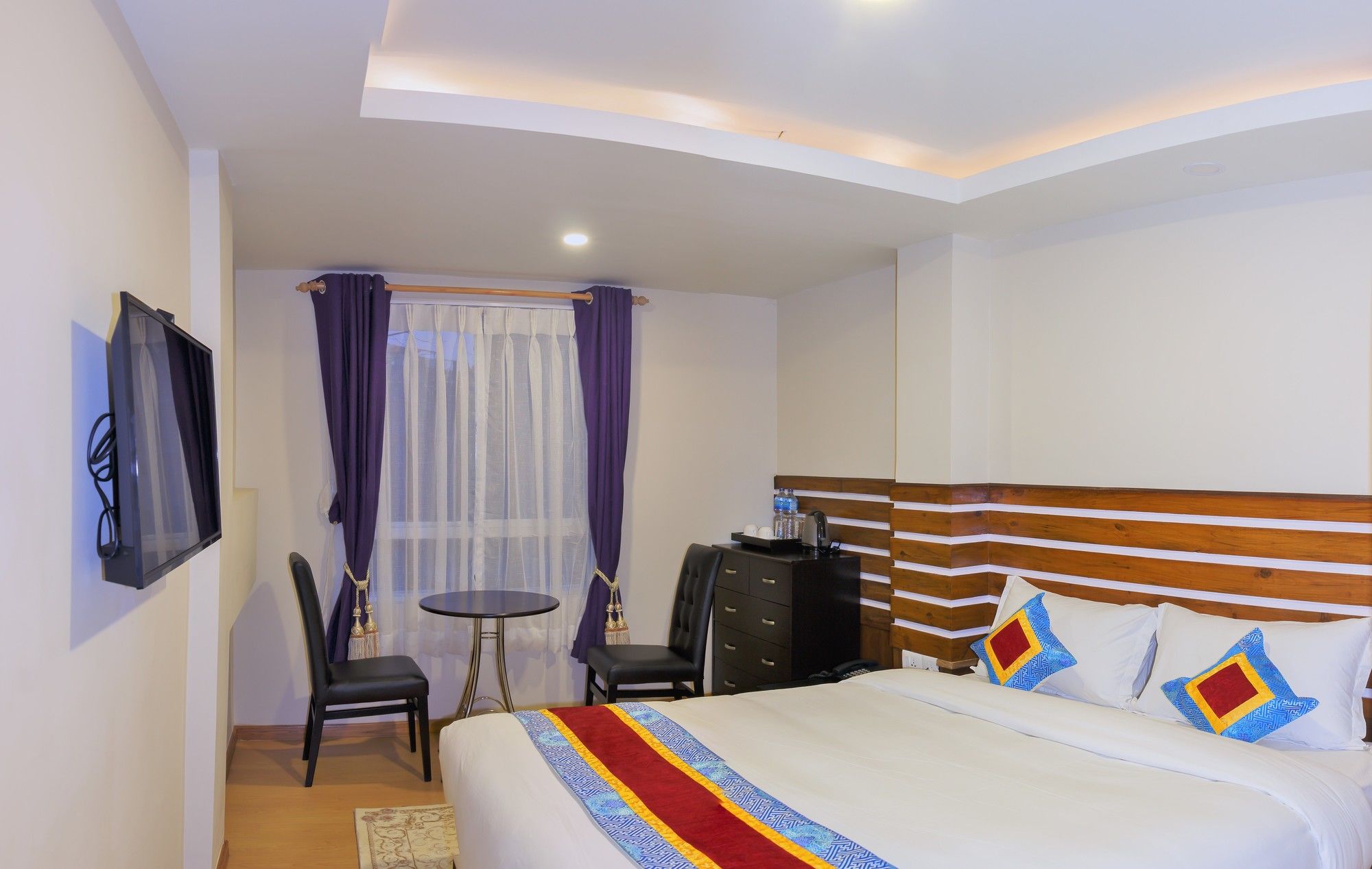 Фото Truly Asia Boutique Hotel