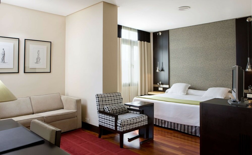 Фото Nh Avenida Jerez