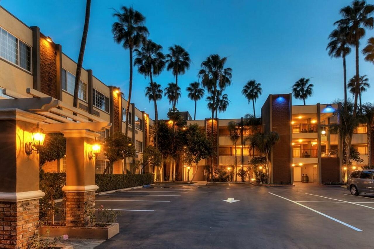 Фото Best Western Plus Carriage Inn