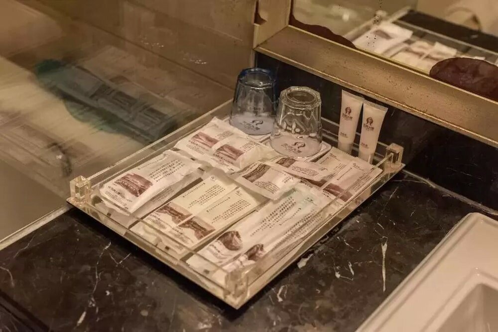 Фото Beijing Tibet Hotel