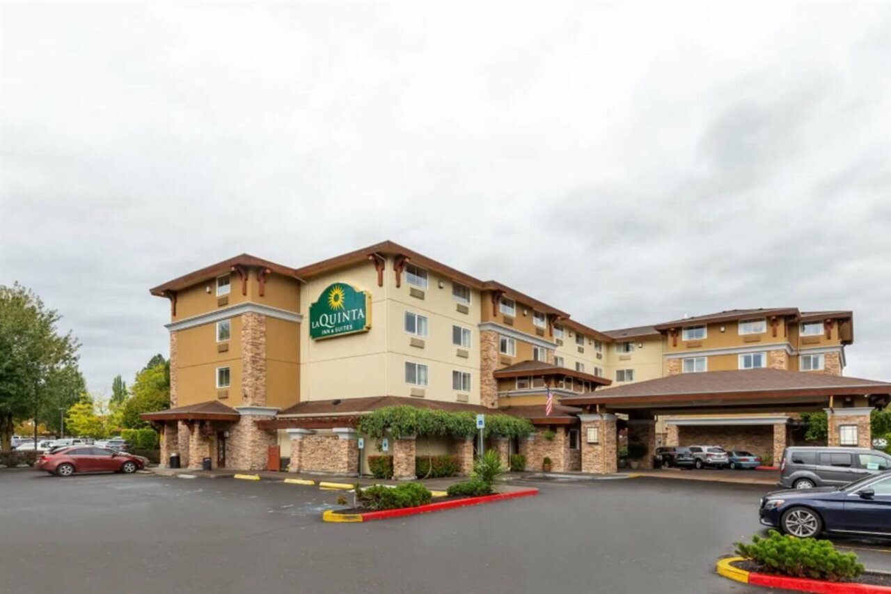 Фото La Quinta Inn & Suites by Wyndham Vancouver