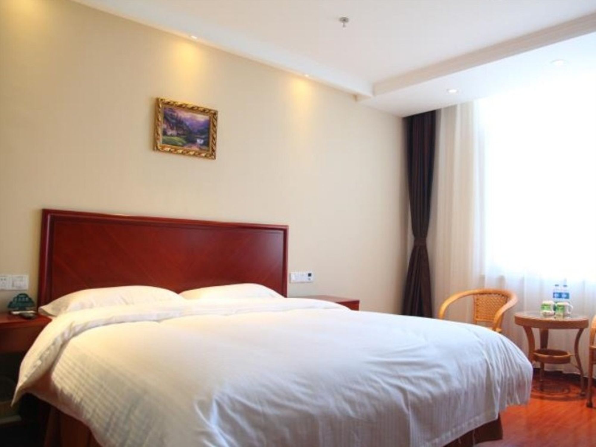 Фото GreenTree Inn Hebei Langfang Bazhou Railway Station West Yingbin Road Express Hotel