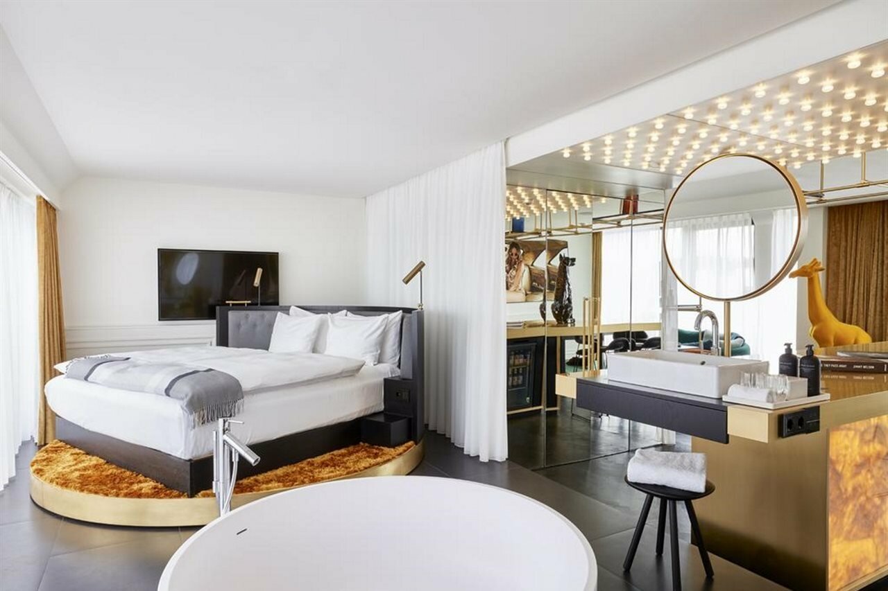 Фото Roomers Munich, Autograph Collection
