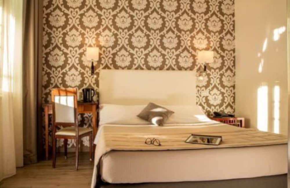 Фото Hotel Alexandra