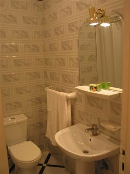 Фото Karnak Hotel